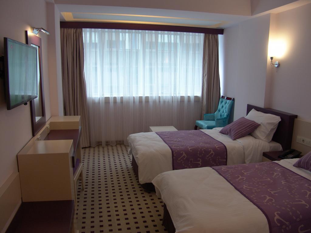 Izan Hotel Izmir Ruang foto